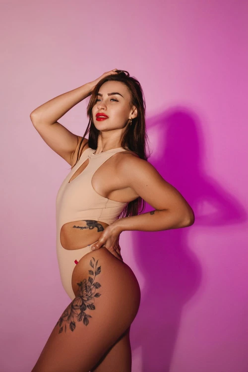 extravaganza_nude_4.jpg