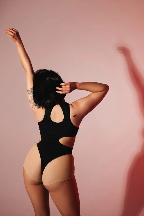 petite_nude_2.jpg
