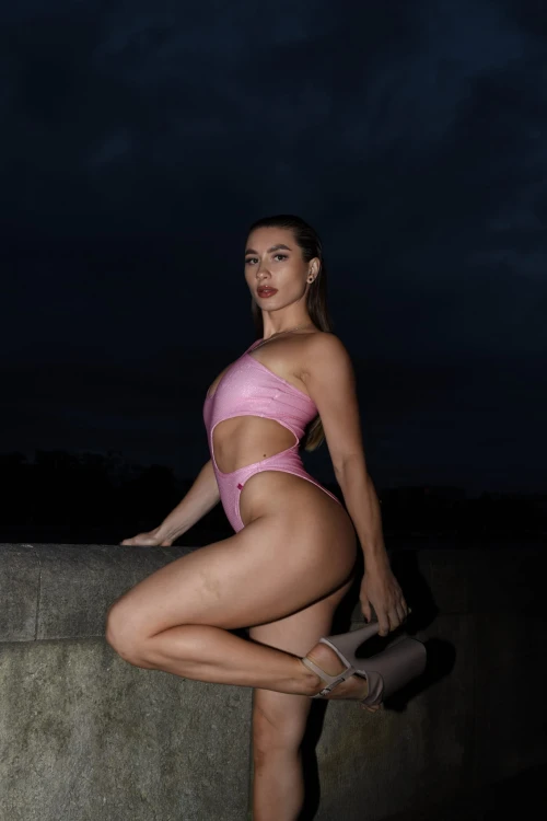 body_sparkle_pink_1.jpg