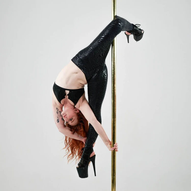 StickyButterflyLeggingsinBlack_3.jpg