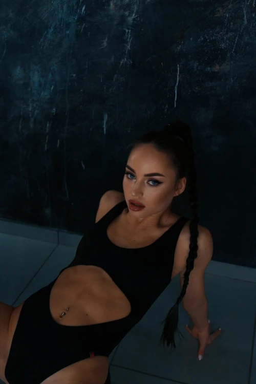 lovemetenderblack_7.jpg