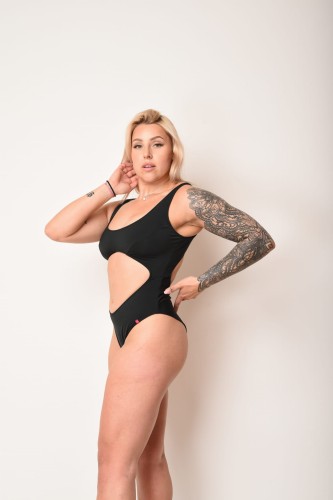 love_me_tender_black_body_6.JPG